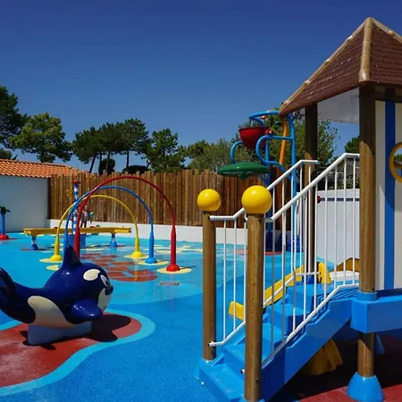 Mobil Confortable Avec Terrasse Pour 6 - Api-1-52-1194 * 圣让-德蒙