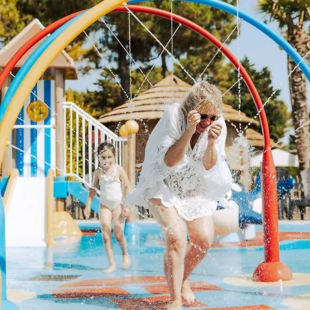 Mobil Confortable Avec Terrasse Pour 6 - Api-1-52-1194 圣让-德蒙