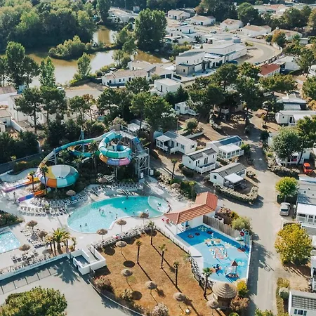 Mobil Confortable Avec Terrasse Pour 6 - Api-1-52-1194 营地 圣让-德蒙