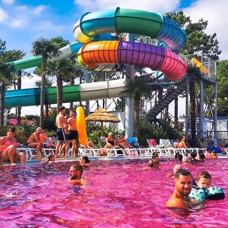 Mobil Confortable Avec Terrasse Pour 6 - Api-1-52-1194 *