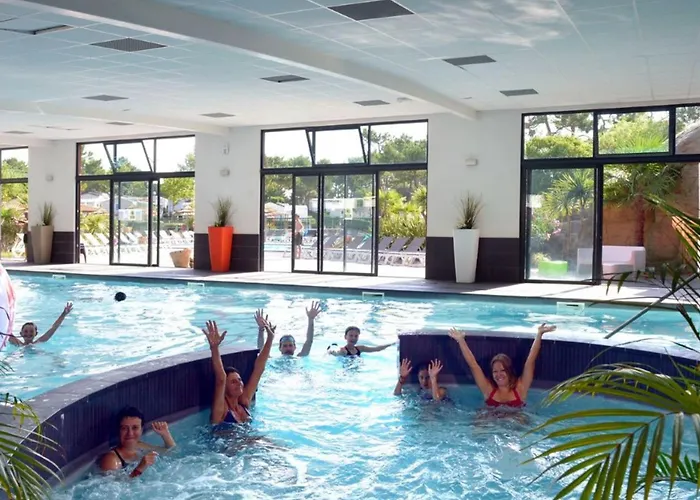 Mobil Confortable Avec Terrasse Pour 6 - Api-1-52-1194