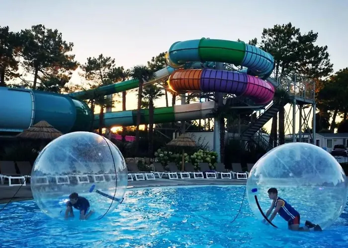 Mobil Confortable Avec Terrasse Pour 6 - Api-1-52-1194 אתר קמפינג סן ז'אן דה מון