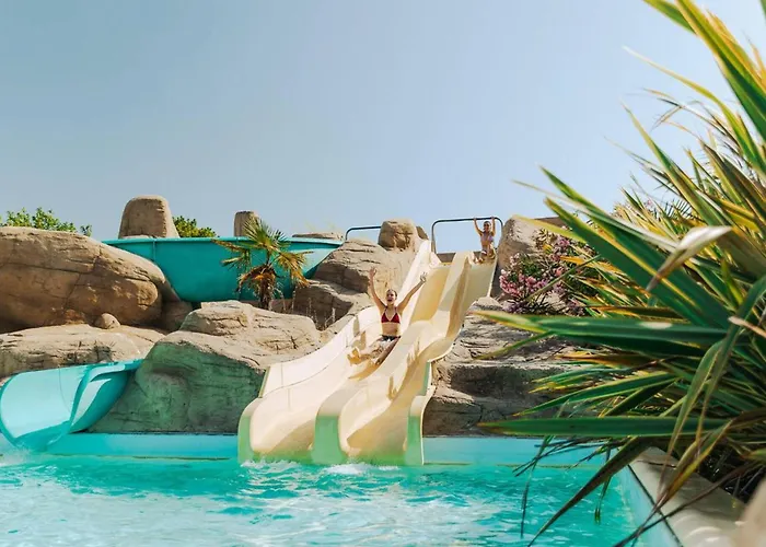 אתר קמפינג Mobil Confortable Avec Terrasse Pour 6 - Api-1-52-1194 *