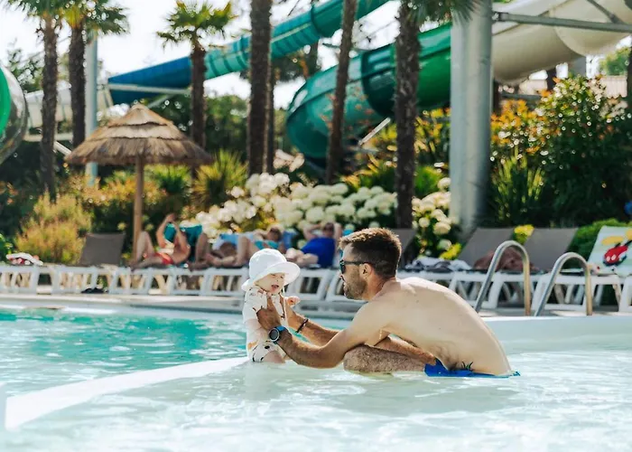 Campingplatz Mobil Confortable Avec Terrasse Pour 6 - Api-1-52-1194 *