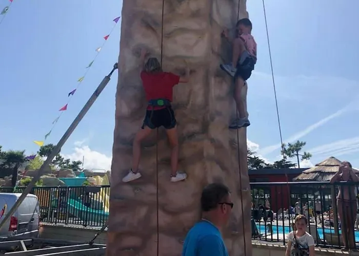 Mobil Confortable Avec Terrasse Pour 6 - Api-1-52-1194 Campingplatz *